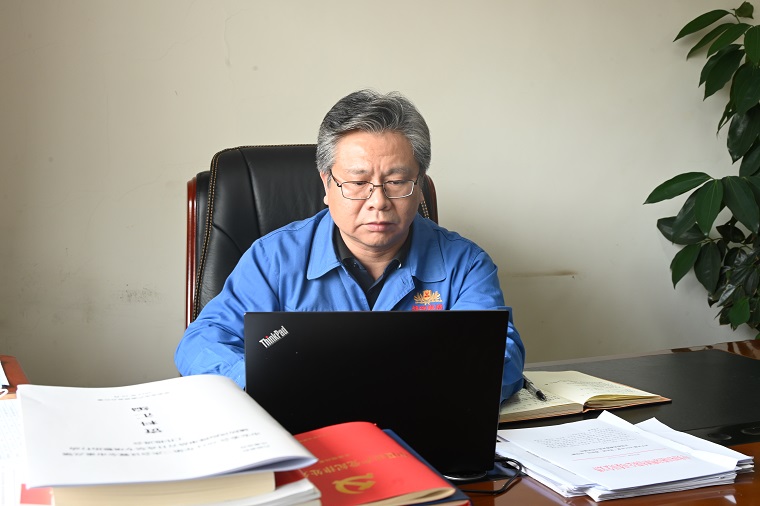市政協委員閆俊：推動企業綠色轉型發展 聚焦工業經濟務實建言